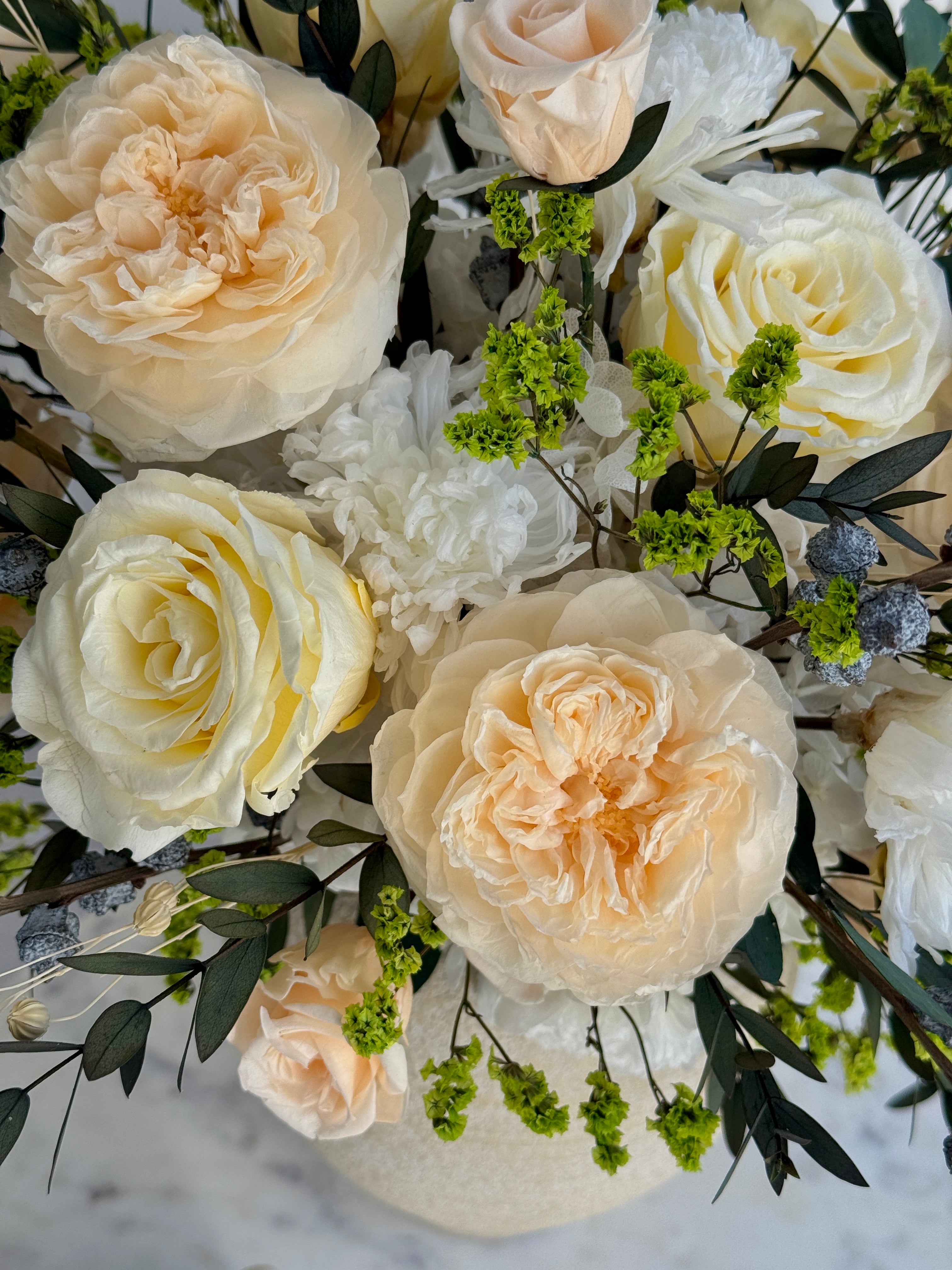 Long-lasting preserved roses neutral home decor