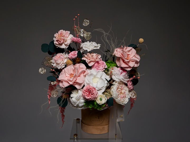 Pastel bouquet Soft Reflection by MIKONA Flowers