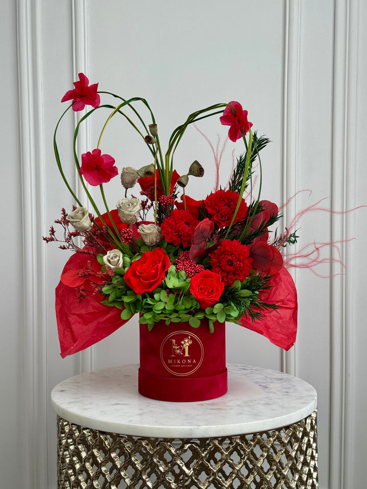 Emerald Heart
Preserved Flower Arrangement