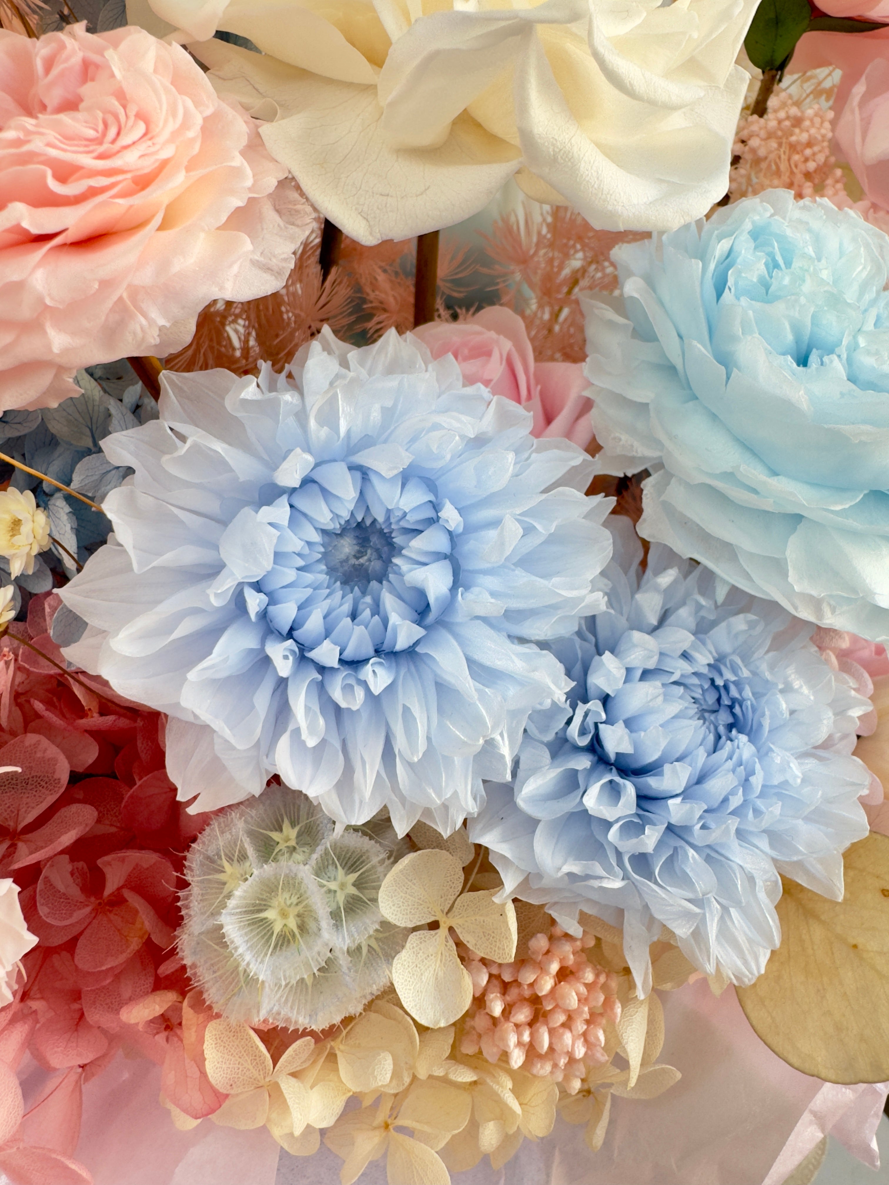 Celestial Blooms – Preserved Flower Decoration – MIKONA Flowers LLC