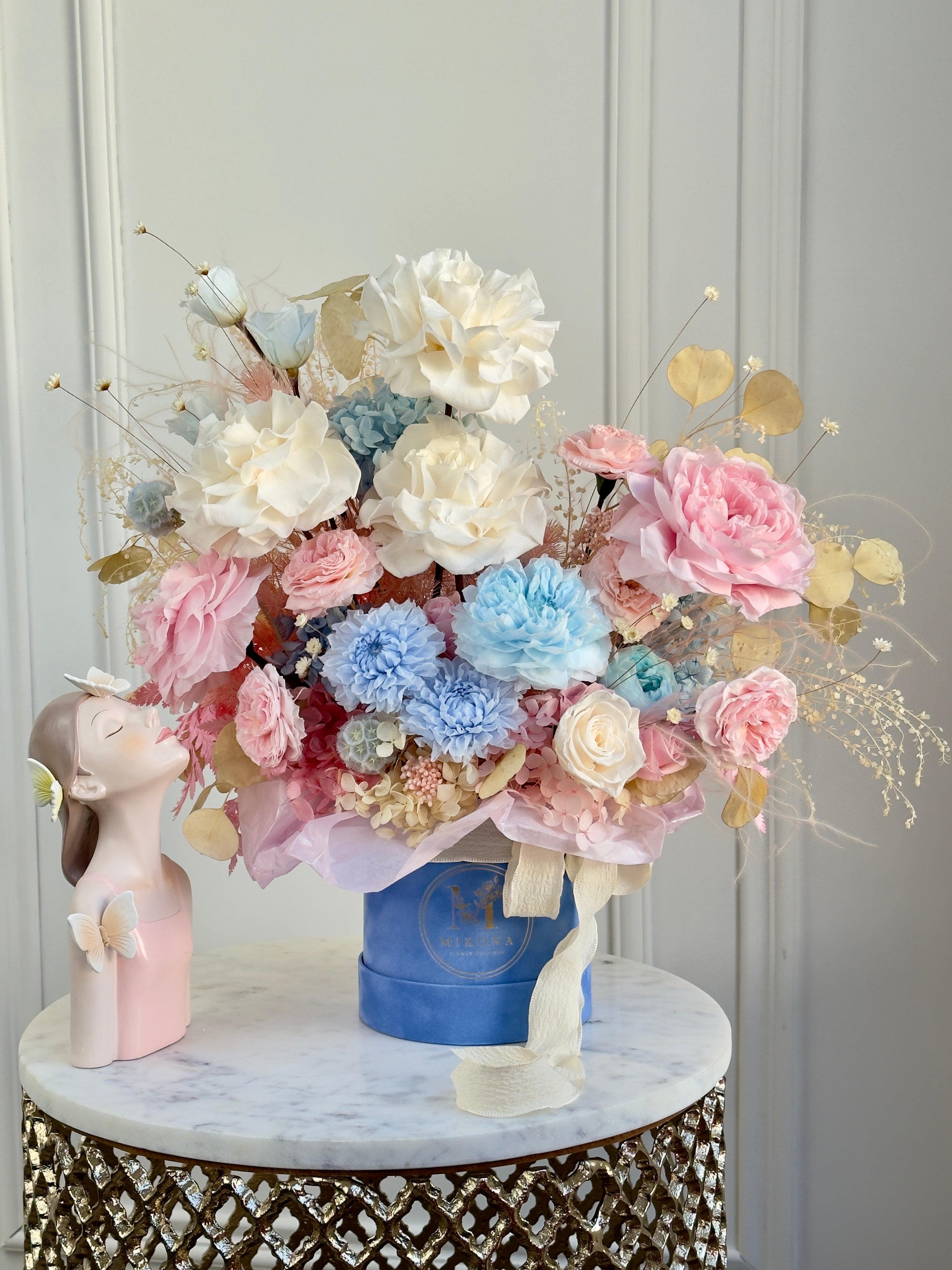 Celestial Blooms – Preserved Flower Decoration – MIKONA Flowers LLC