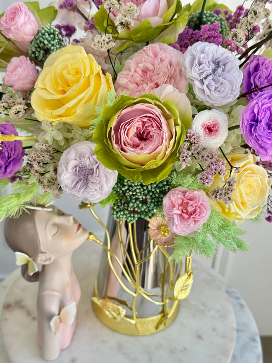 Vivid Bloom Burst arrangement for modern home decor